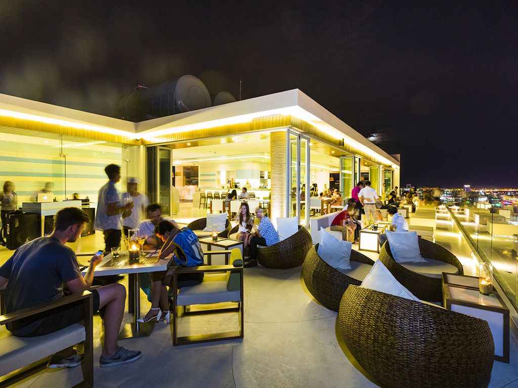 The Top Bar：在A La Carte酒店